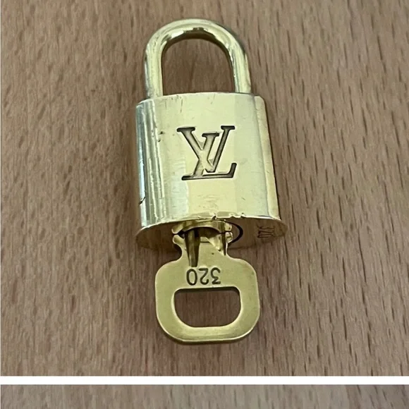 Louis Vuitton Gold Padlock Chain Necklace - Picture 10 of 15